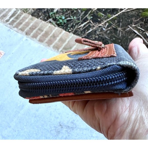 Spartina 449 Linen Leather Zip Around Wallet Cell Phone Change Purse Dau… - Picture 9 of 12